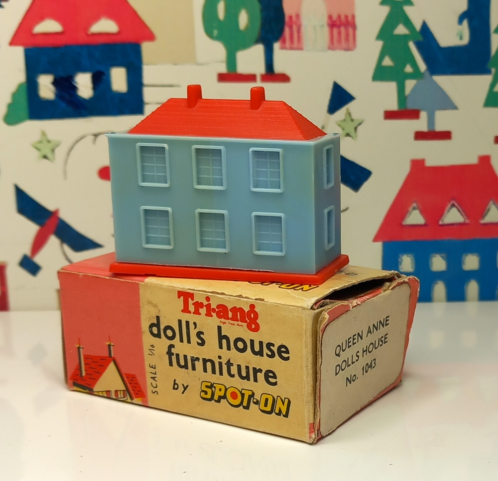 Queen Anne Dolls House 1043
