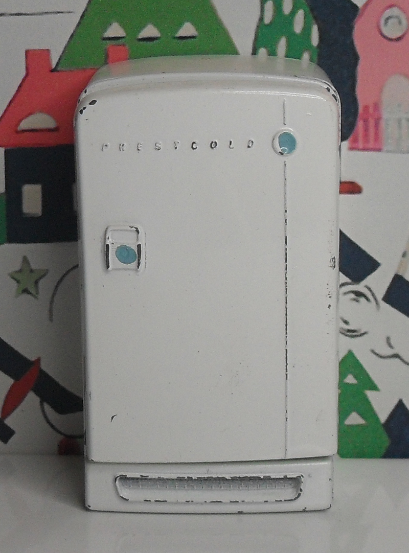 Prescold Refrigerator 1034