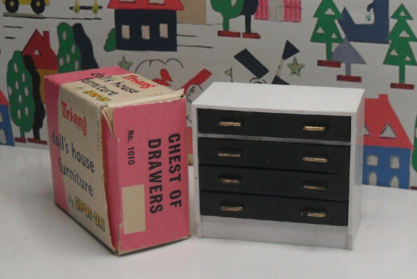 Triang Chest of Drawers with Box 1010