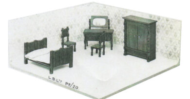 Triang Period Bedroom PF20